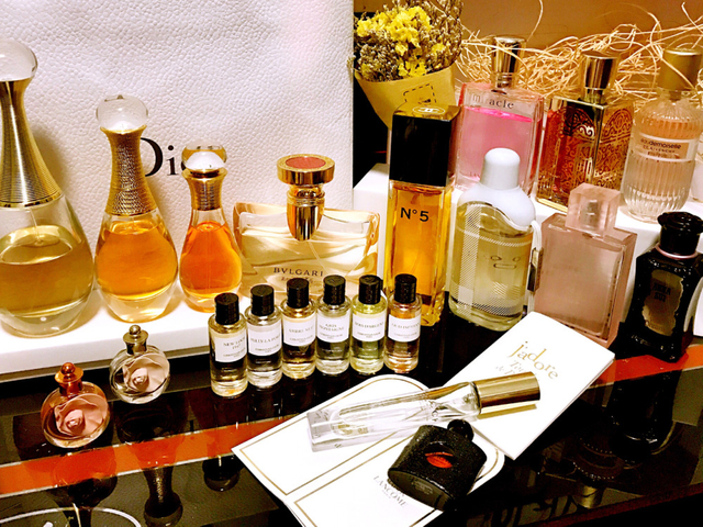 ZHPF-50Y perfume comestic filling capping machine